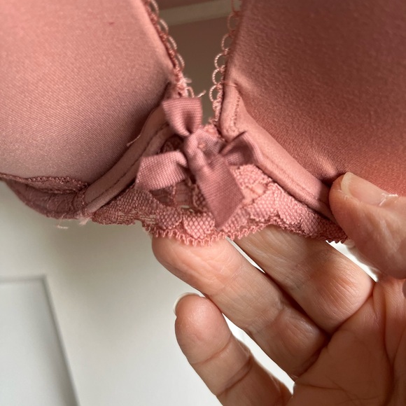 Victoria Secret Push-Up Bra Sz 32DDD - Picture 5 of 9